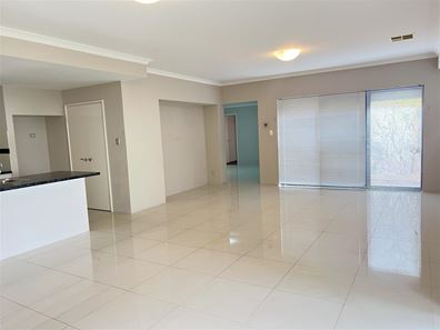 2 Tasman Loop, Dudley Park WA 6210