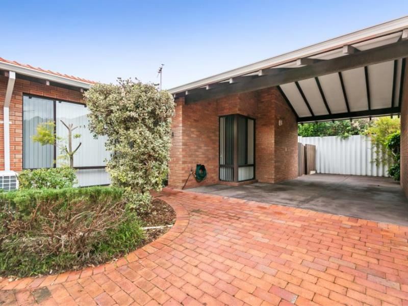 4/10 Stubbs Place, Booragoon