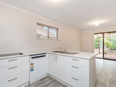 4/10 Stubbs Place, Booragoon WA 6154