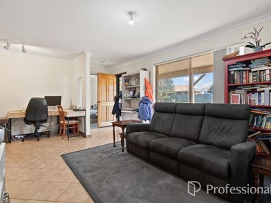 79 Endeavour Drive, Port Kennedy WA 6172