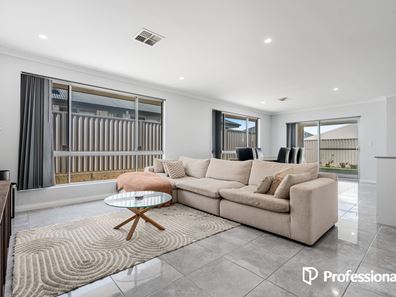 94 Vincent Road, Sinagra WA 6065