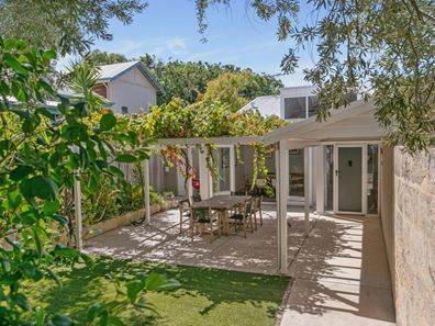 17 Garden Street, Swanbourne WA 6010