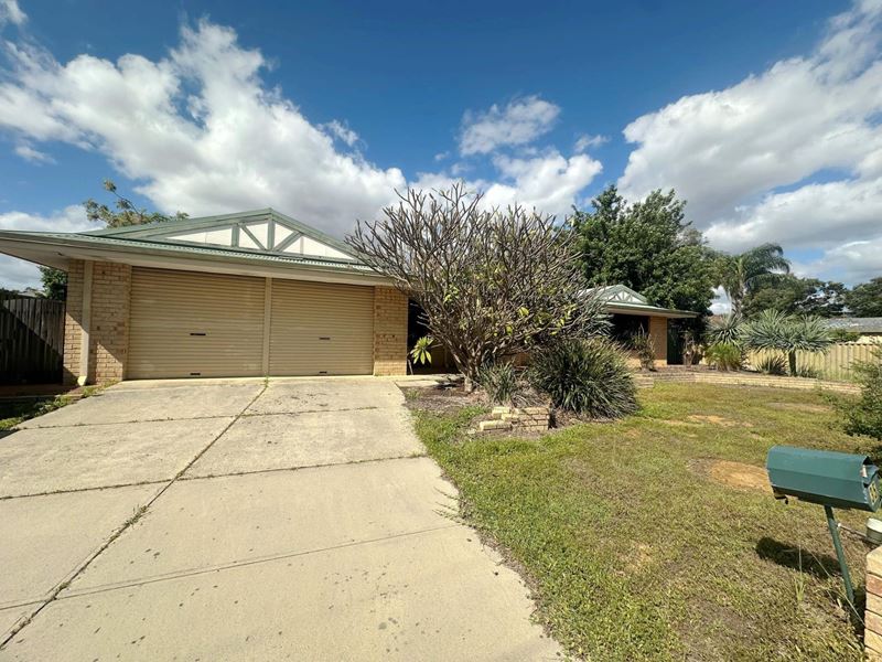 35 Little John Road, Armadale WA 6112