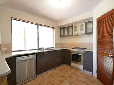 35 Little John Road, Armadale WA 6112