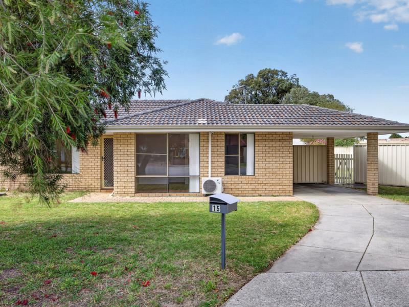 15 Giles Place, Waikiki WA 6169