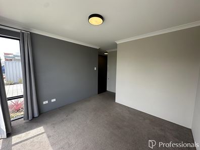 5 Calvera Gardens, Piara Waters WA 6112