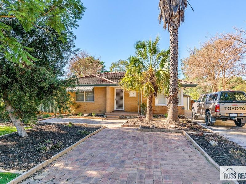 12 Sturtridge Road, Lockridge WA 6054