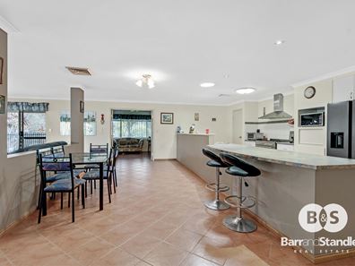 5 Waddingham Retreat, Roelands WA 6226