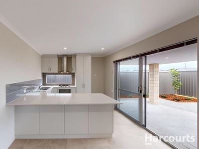 27 Bindarri Loop, Yanchep WA 6035