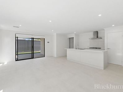 33 Dalaroo Boulevard, Midvale WA 6056