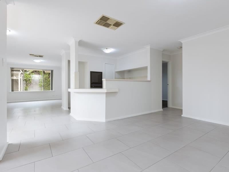 3/2 Forbes Road, Applecross WA 6153