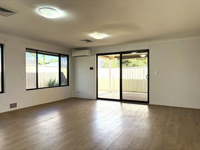 B/10 Lever Place, Willagee WA 6156