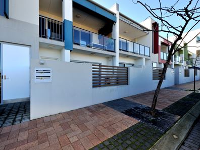 20/10 Pimlico Crescent, Wellard WA 6170