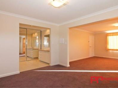 Room 2/22B Haig Street, Tuart Hill WA 6060