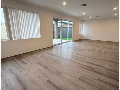 11A  Hetherington Drive, Bull Creek WA 6149