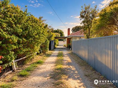 25 Caladenia Way, Koongamia WA 6056