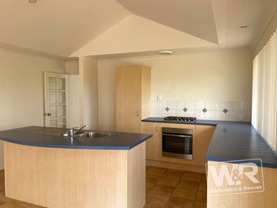 15 Chauncy Way, Spencer Park WA 6330