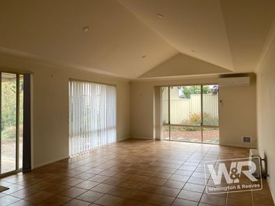 15 Chauncy Way, Spencer Park WA 6330