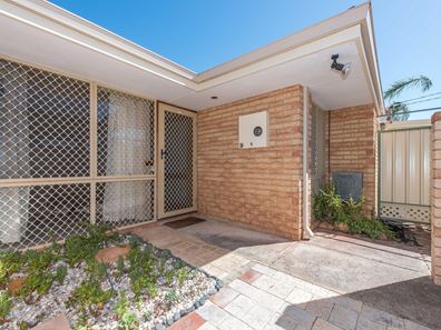 7A Berala  Court, Camillo WA 6111