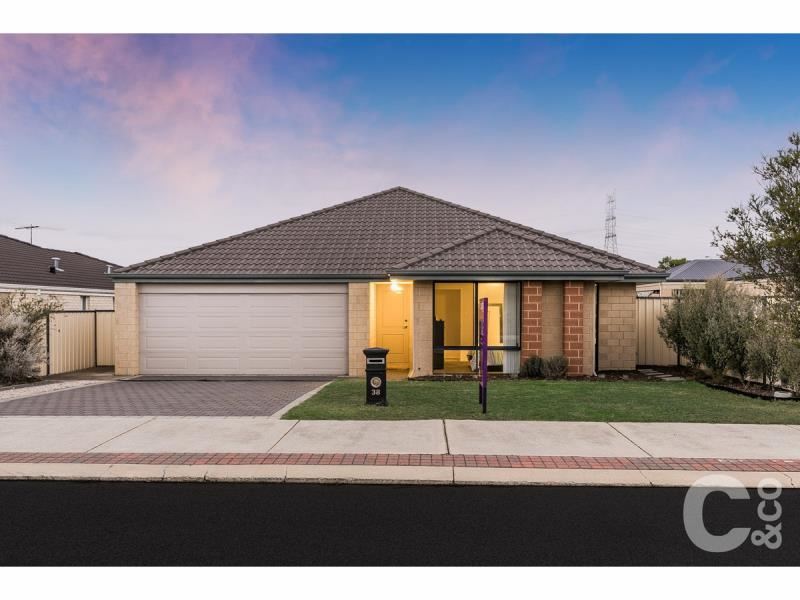 38 Shannon Pass, Bertram