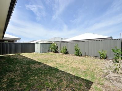 12 Ellsworth Rd, Wellard WA 6170