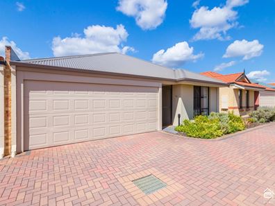 22/91 Lowanna Way, Armadale WA 6112