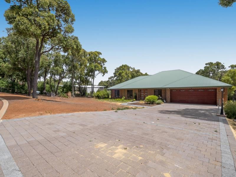 24 Blissett Drive, Bedfordale WA 6112