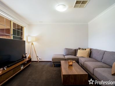 26 Manly Crescent, Warnbro WA 6169