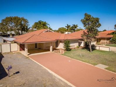 11 Weeloo Road, Waggrakine WA 6530