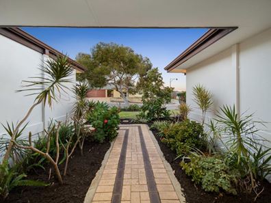 3 Alandale Bend, Banksia Grove WA 6031