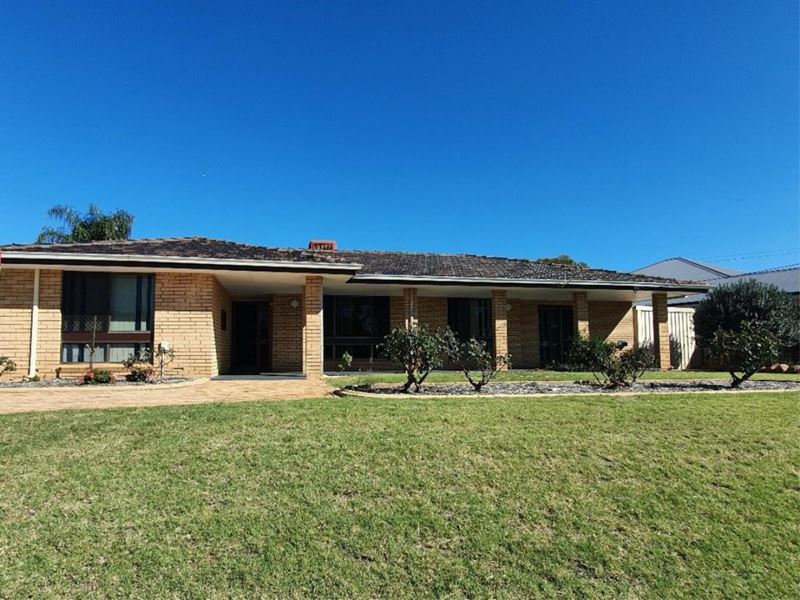 495 Chapman Road, Bluff Point