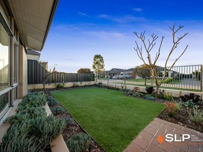 9 Leschenault Loop, Banksia Grove WA 6031