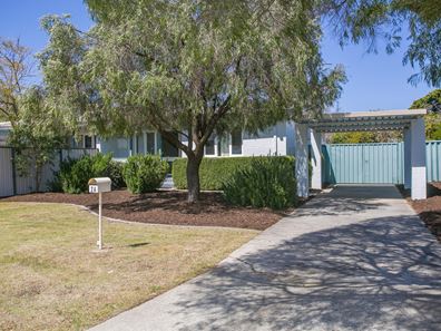 2A Bilby Road, Girrawheen WA 6064