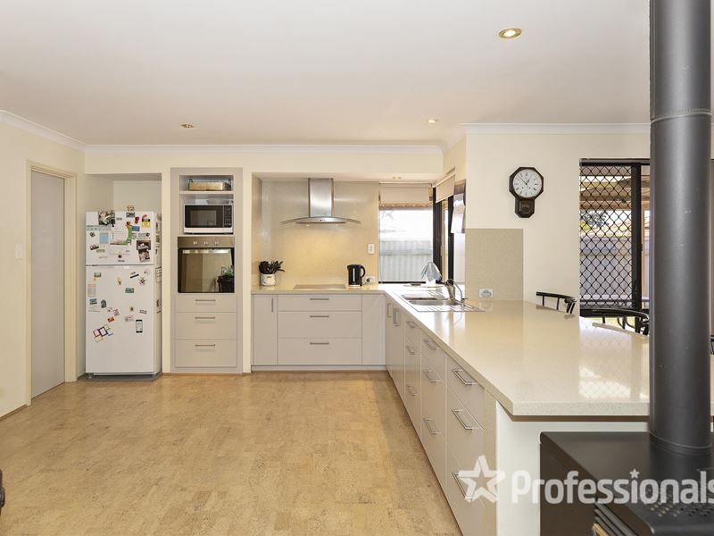 13 Brumby Court, High Wycombe