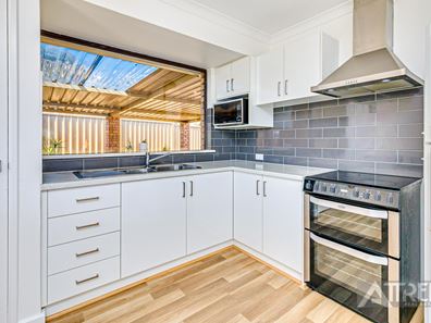 20 Fortunella Grove, Seville Grove WA 6112
