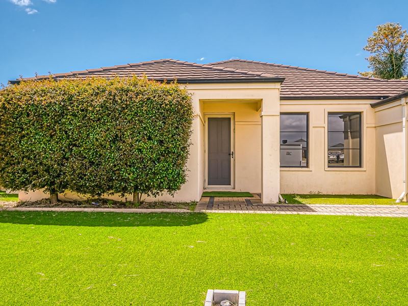 8 Gullima Court, Huntingdale WA 6110