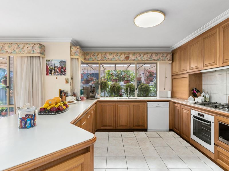 69 Chessell Drive, Duncraig
