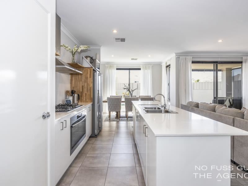 32 Santapola Approach, Alkimos