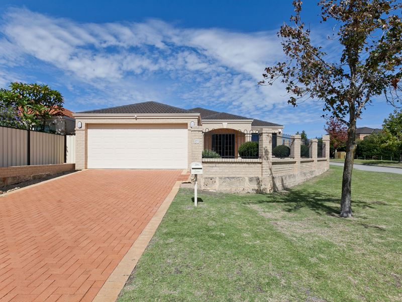 60 Allendale Entrance, North Lake