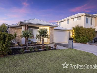 18 Silas Parade, Alkimos WA 6038