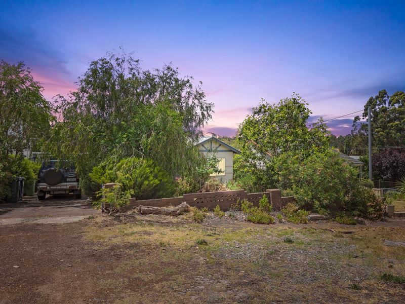 14 Steere Street South, Collie
