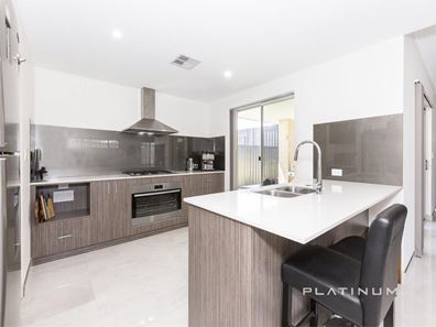 46 Potoroo Street, Banksia Grove WA 6031