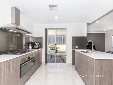 46 Potoroo Street, Banksia Grove WA 6031