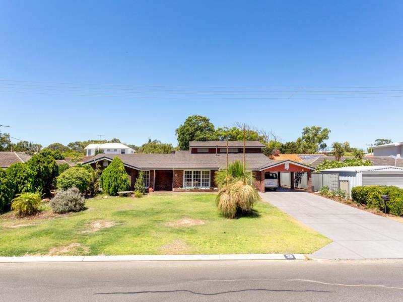 35 Duart Road, Trigg WA 6029