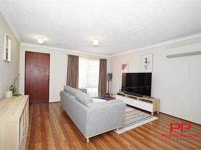 2/55 Scaddan Street, Bassendean WA 6054