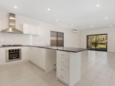 8 Herne Lane, Baldivis WA 6171