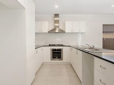 8 Herne Lane, Baldivis WA 6171