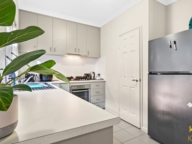 Unit 8/38 Heritage Park Dr, Baldivis WA 6171
