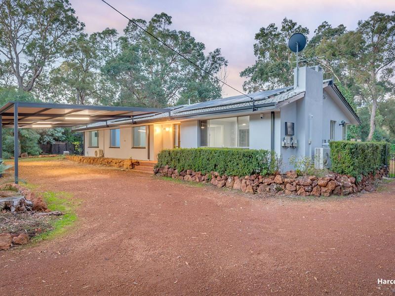 35 Northward Road, Roleystone WA 6111