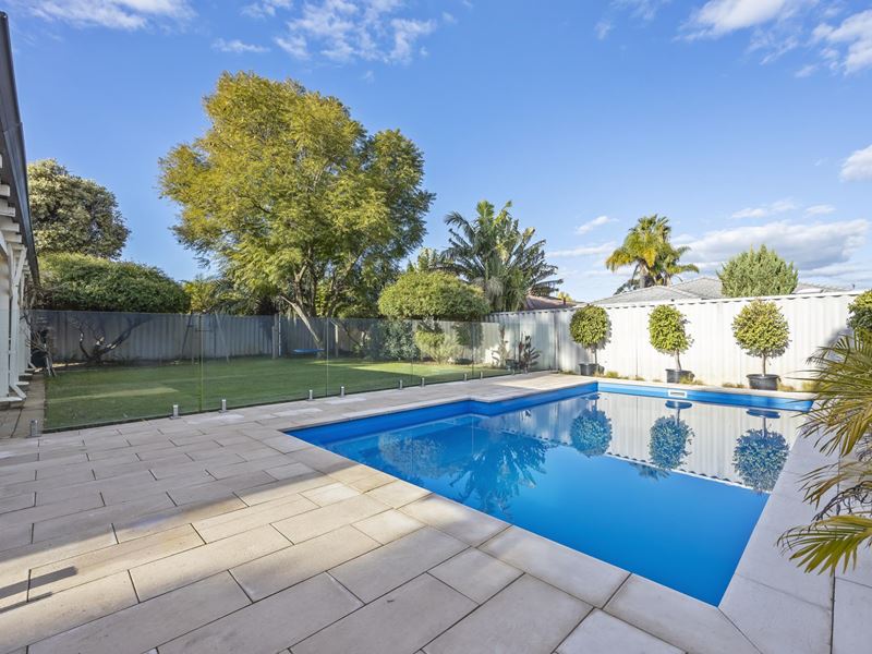 10 Woodpine Court, Ballajura